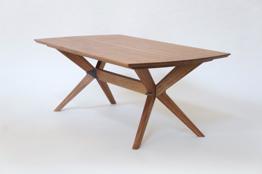 XX Table with Bench